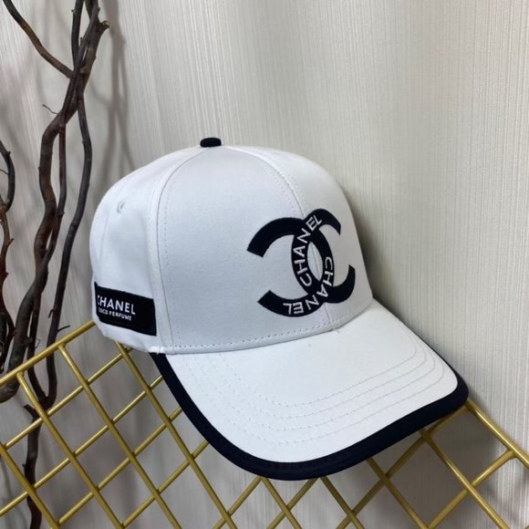 ๐โจAUTHENTICโจ๐CHANEL hat - Picture 7 of 8